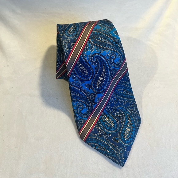 Gucci Blue and Red Paisley Men's Tie